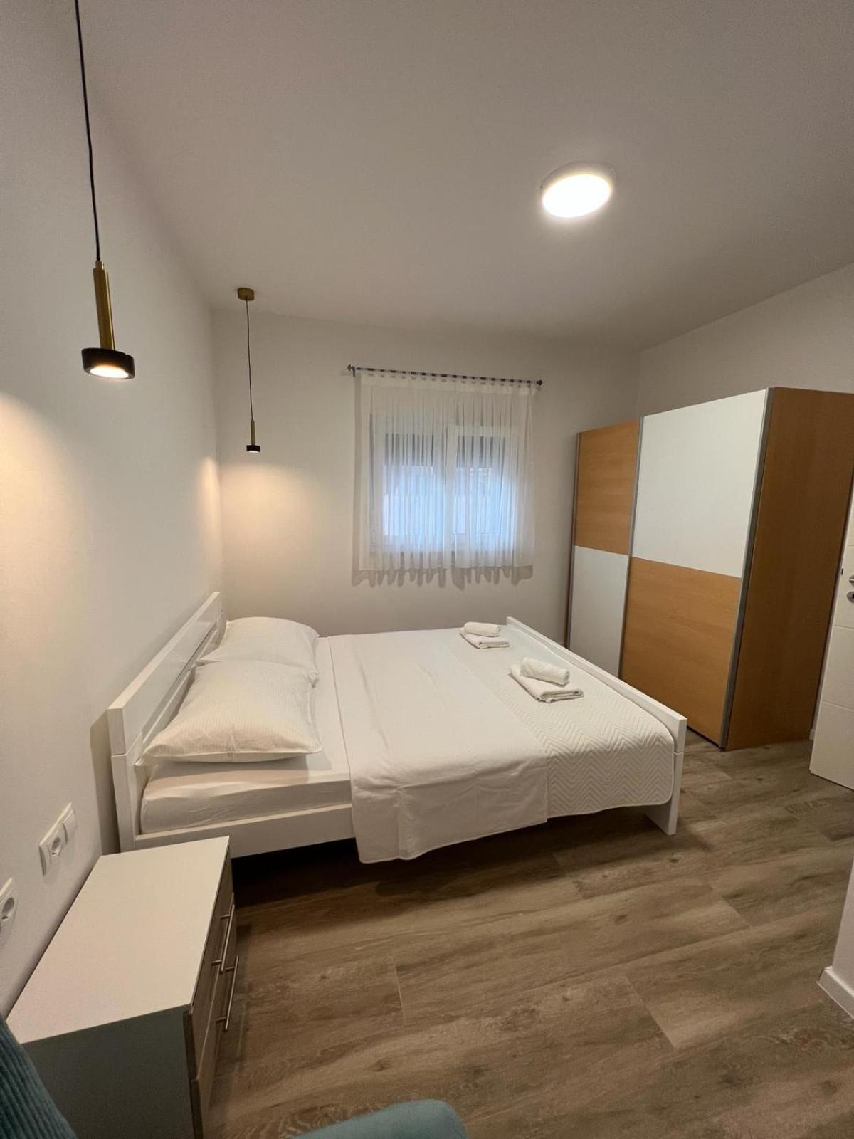 Apartments Mamma Mia Orebic Ngoại thất bức ảnh