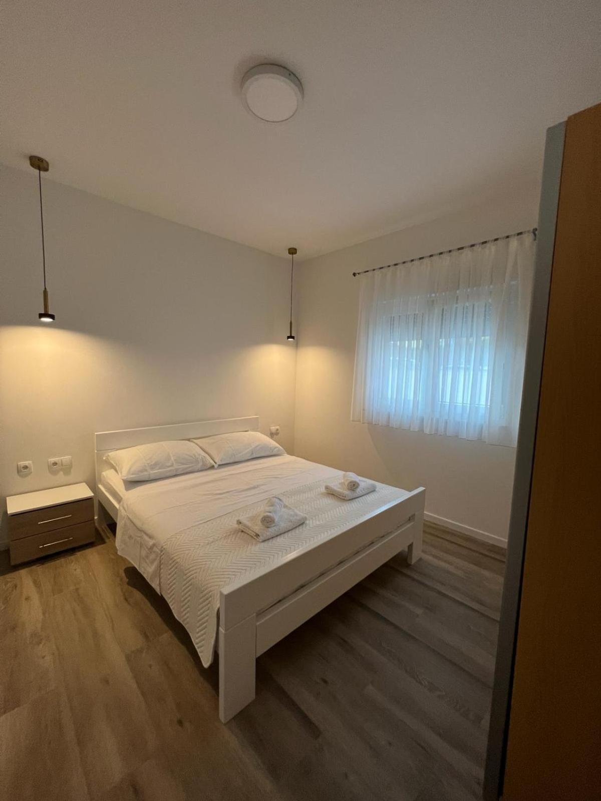 Apartments Mamma Mia Orebic Ngoại thất bức ảnh