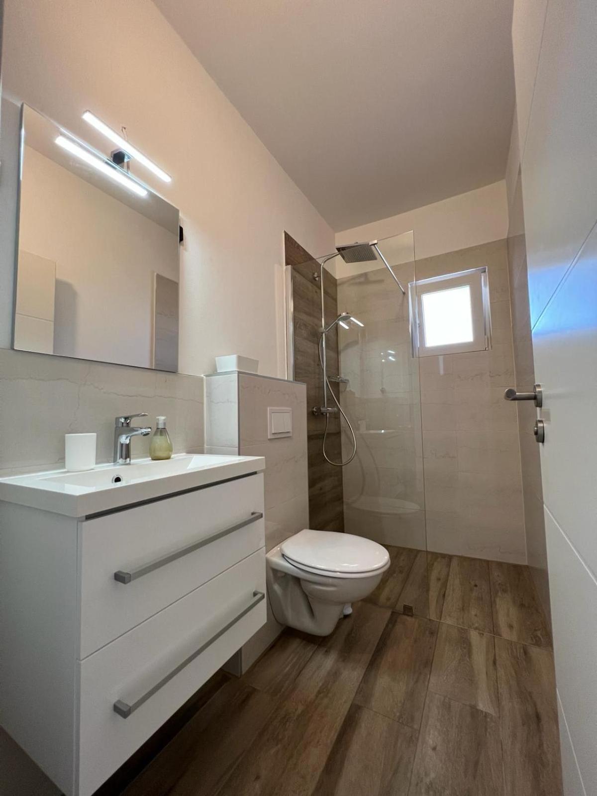 Apartments Mamma Mia Orebic Ngoại thất bức ảnh